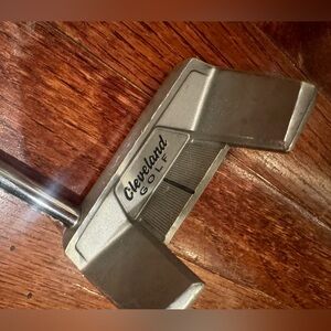 Cleveland Huntington Beach SOFT 11 Putter Oversized Grip 35” Fang Mallet SOFT